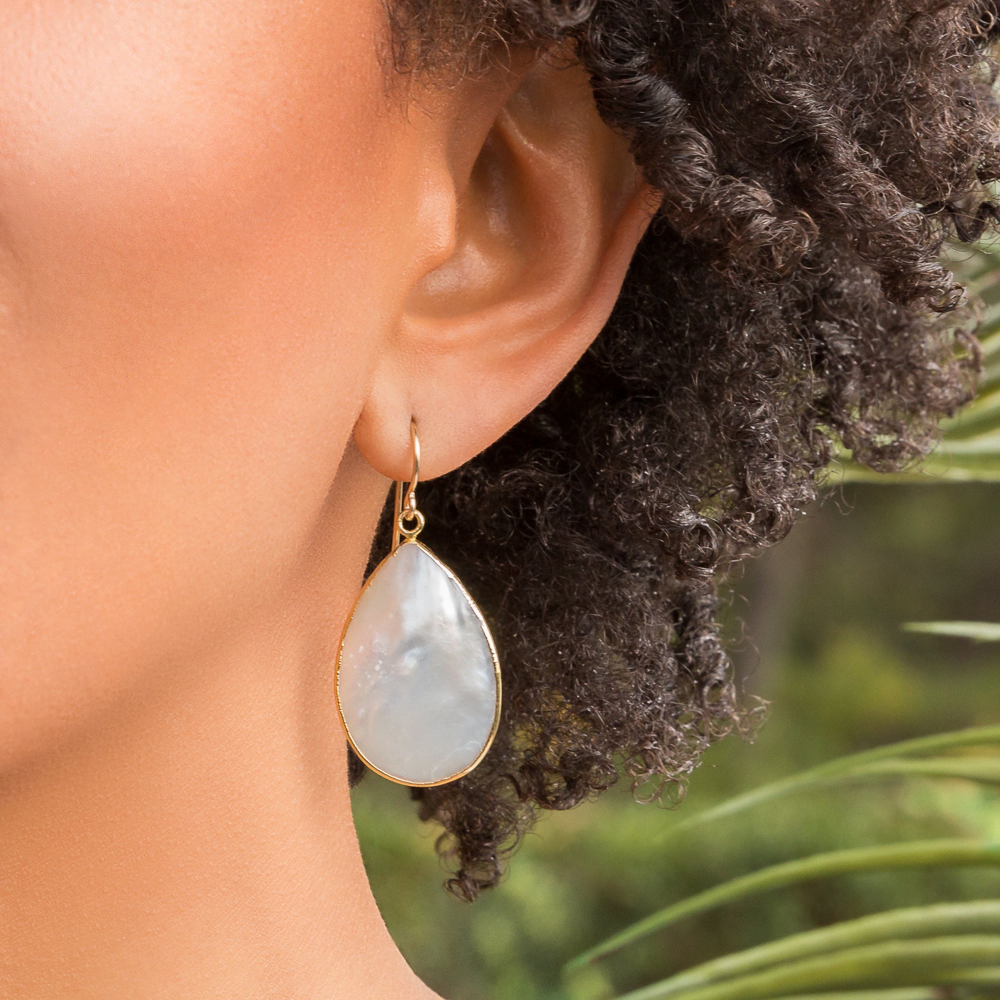 Mother of Pearl Majesty Earrings