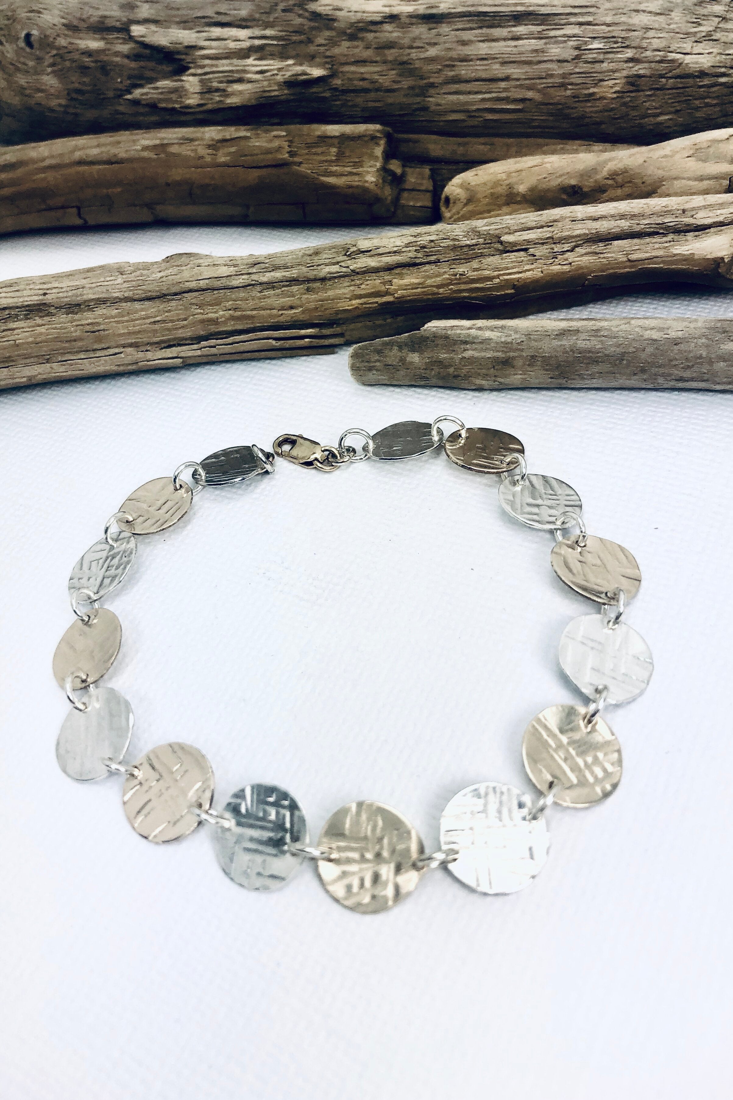Tiny Discs Bracelet
