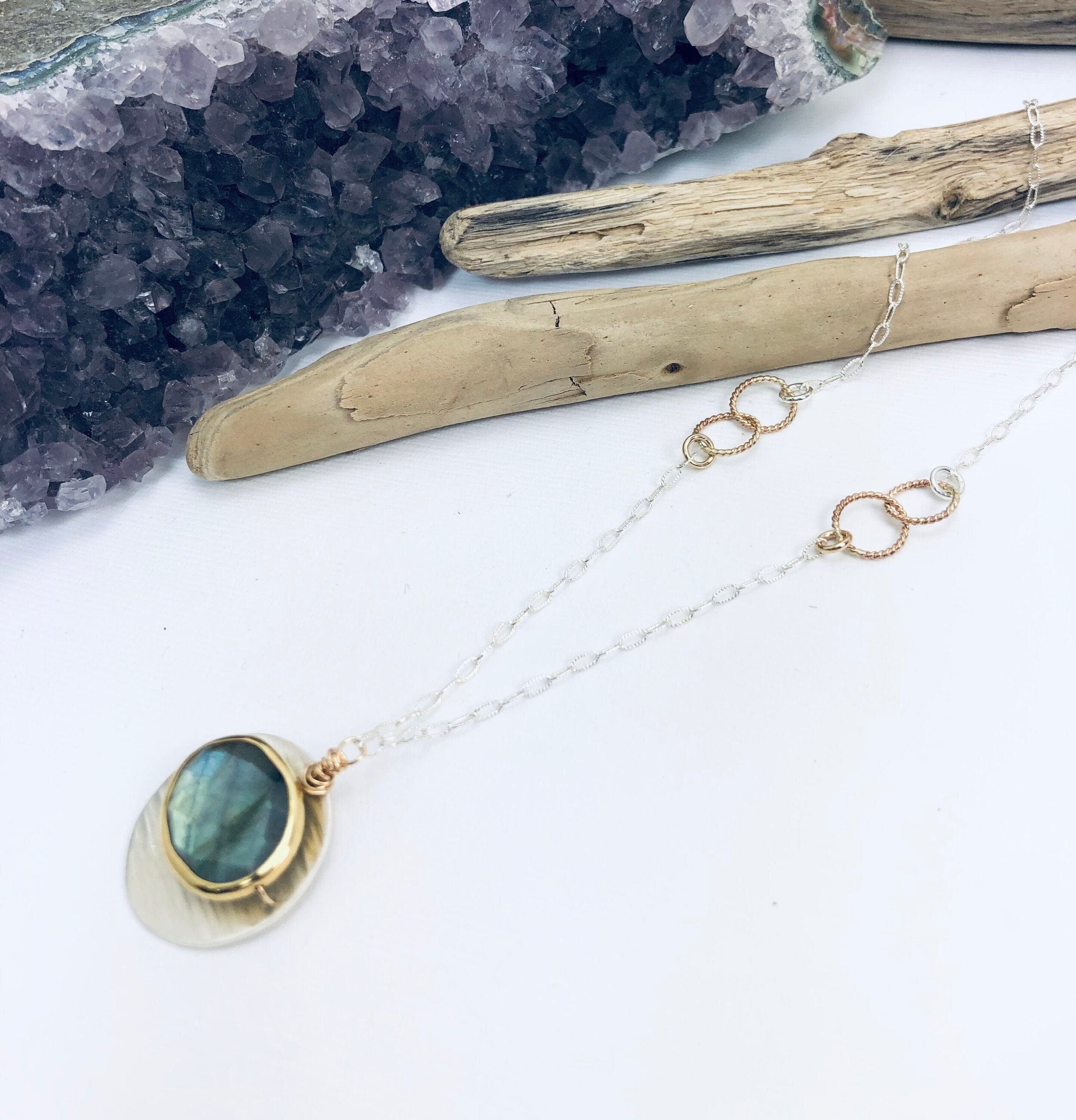 Bijoux Disc Necklace