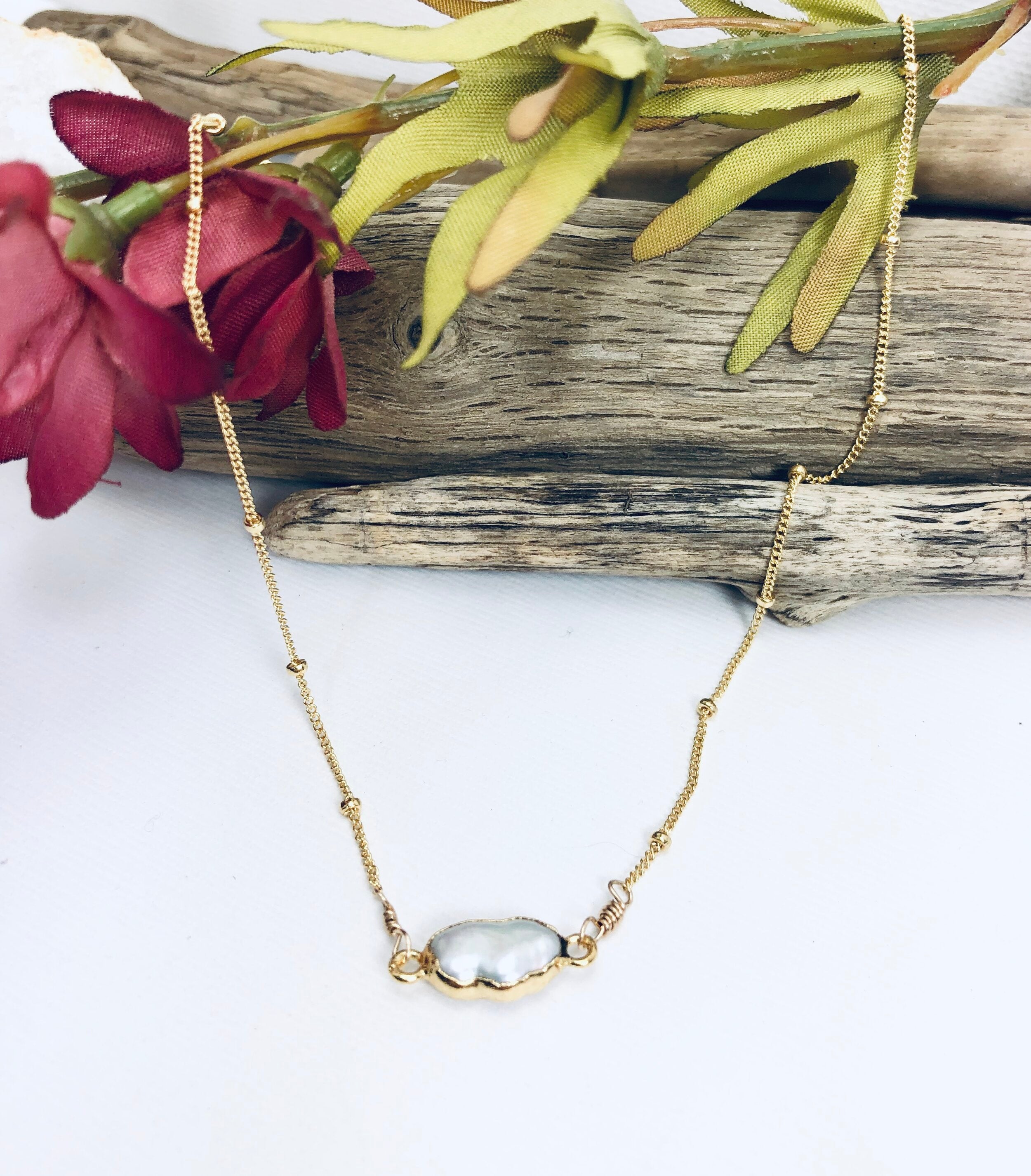 Simple Pearl Necklace