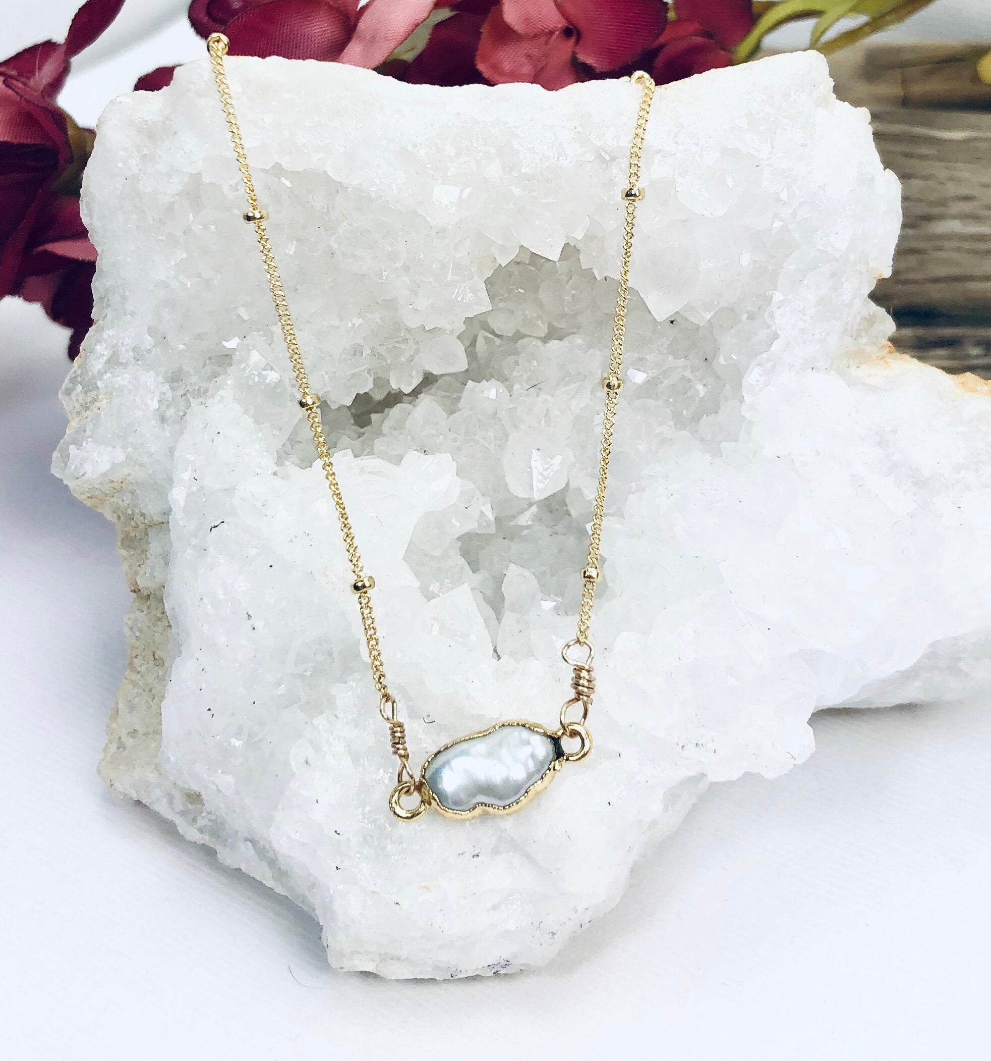 Simple Pearl Necklace