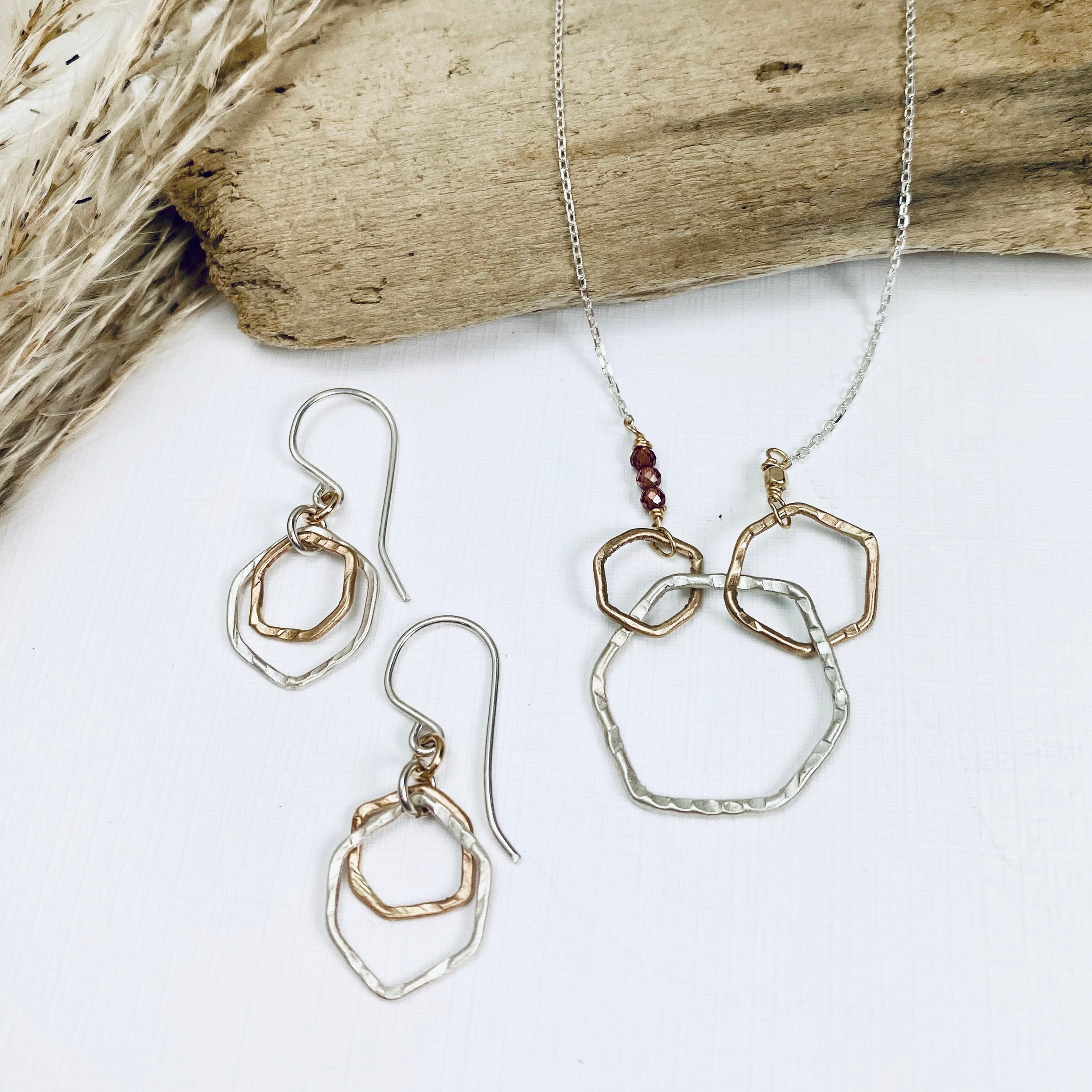 Honeycomb Links Necklace