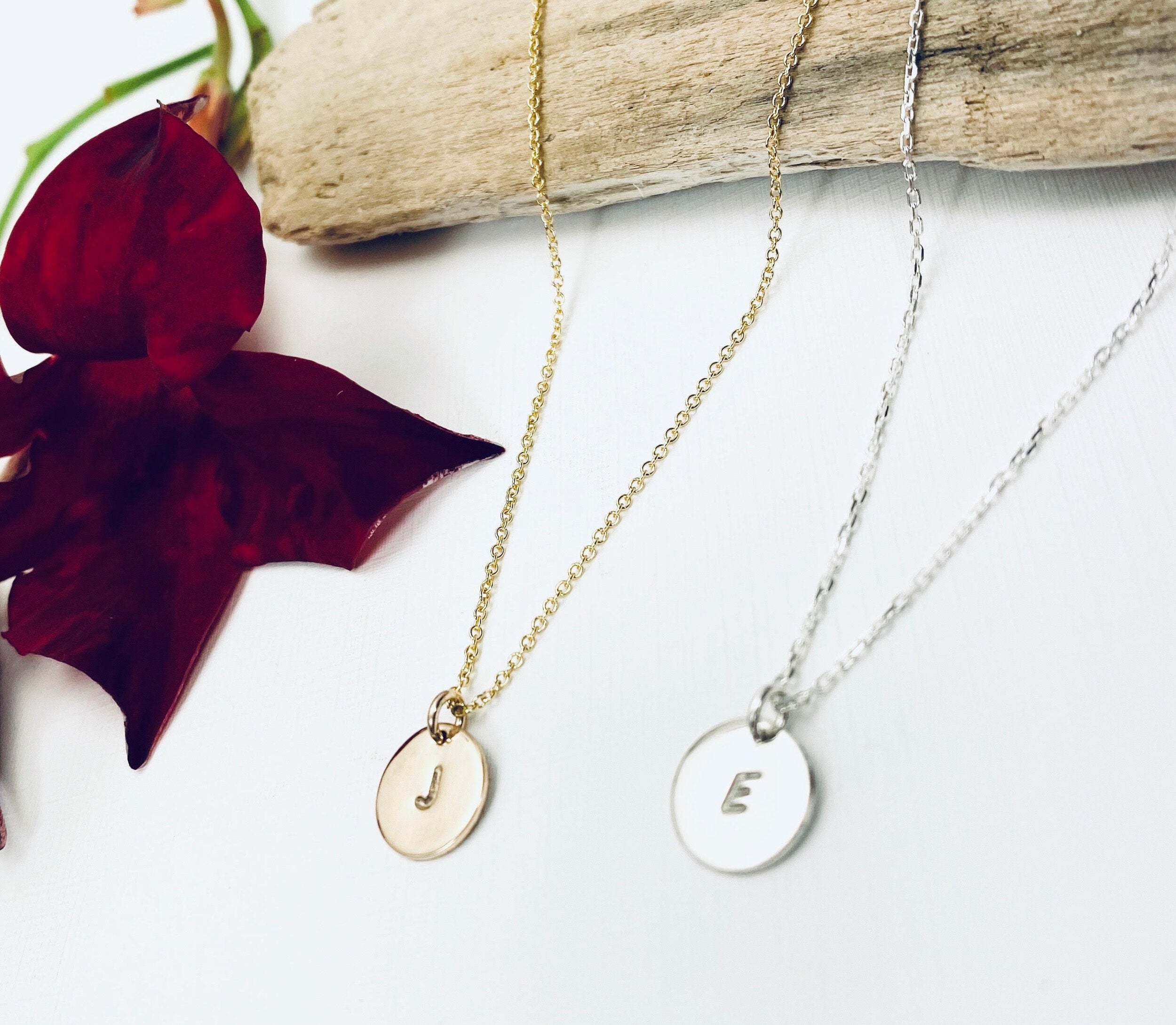 Simple Initial Necklace – Laura Designs