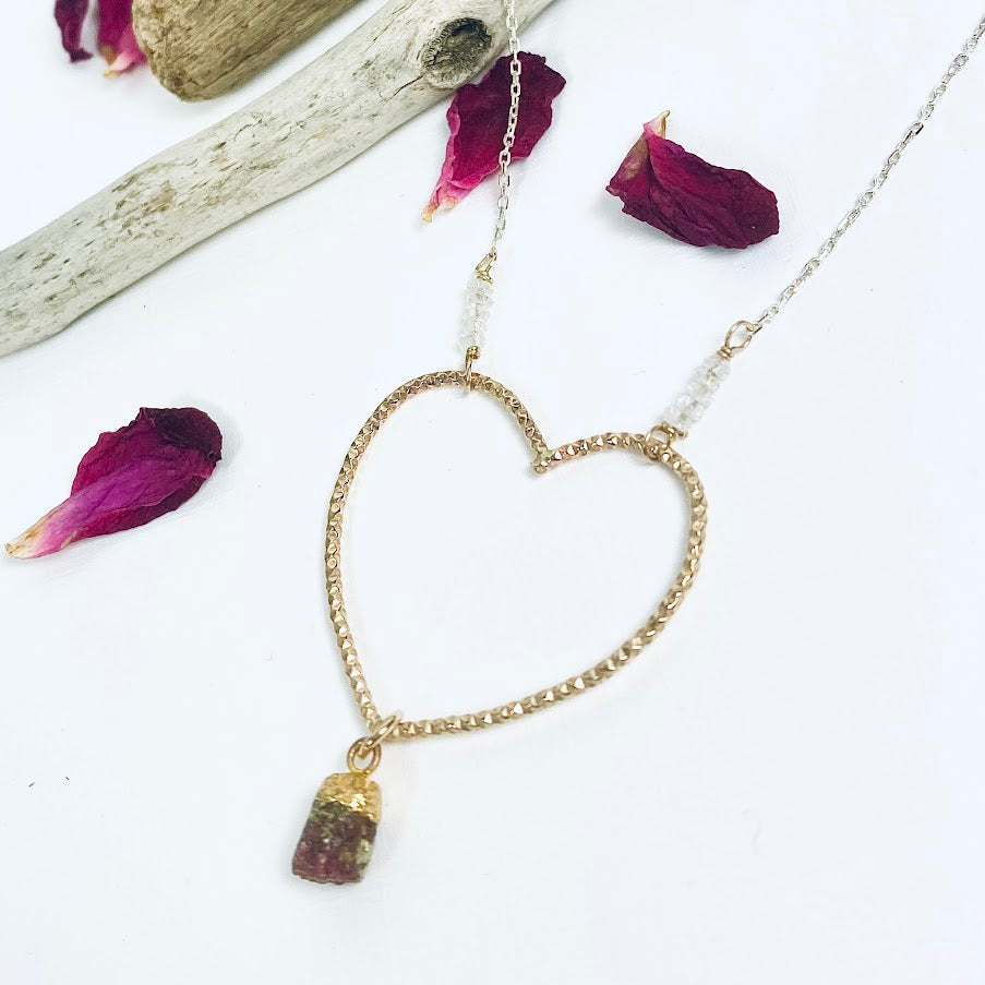 Everlasting Love Necklace