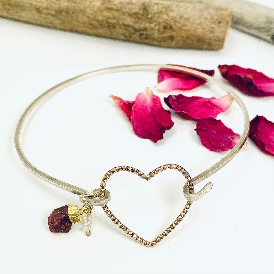 Heart Glimmer Bangle